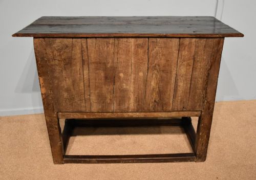 CHARLES II PERIOD OAK HATCH CUPBOARD - ADDITIONAL PHOTO 5