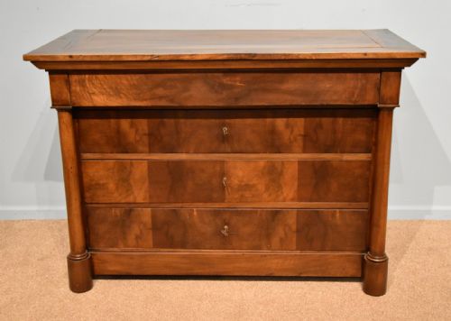 19th century french walnut commode - CATEGORY: ANTIQUE CHEST OF DRAWERS - DATED 19TH CENTURY