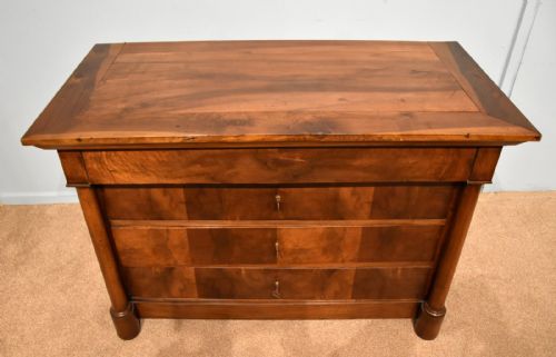19TH CENTURY FRENCH WALNUT COMMODE - ADDITIONAL PHOTO 6