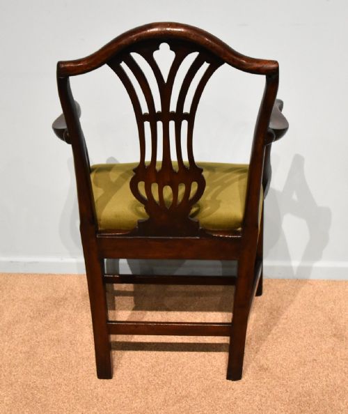 GEORGE III HEPPLEWHITE PERIOD MAHOGANY ARMCHAIR - ADDITIONAL PHOTO 3