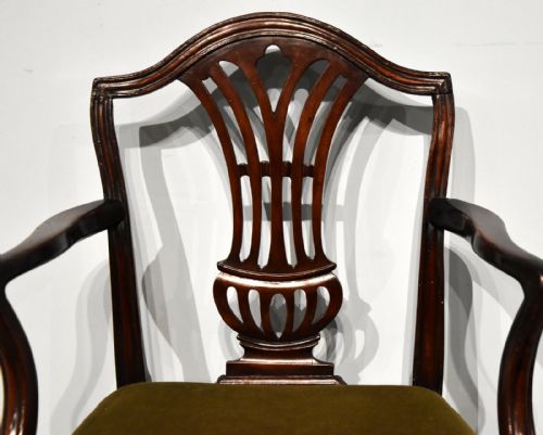 GEORGE III HEPPLEWHITE PERIOD MAHOGANY ARMCHAIR - ADDITIONAL PHOTO 5