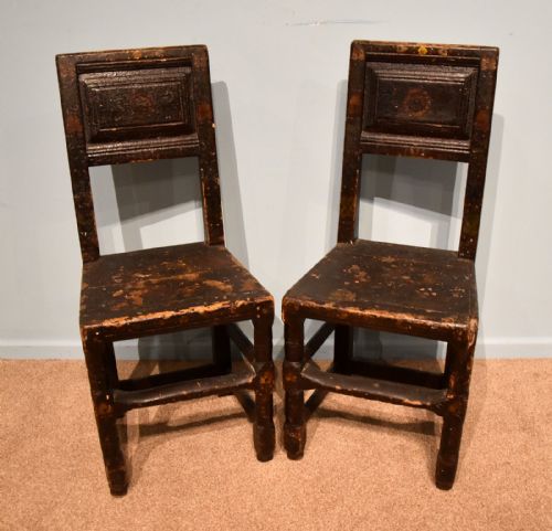 PAIR OF EARLY 18TH CENTURY PAINTED SIDE CHAIRS - ADDITIONAL PHOTO 1