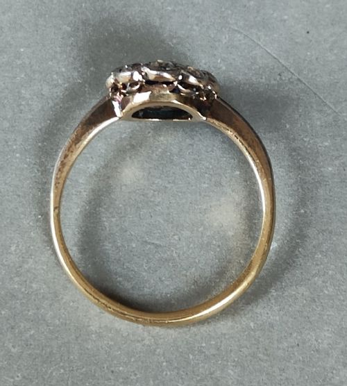 EDWARDIAN 18CT GOLD SAPPHIRE DIAMOND DAISY CLUSTER RING - ADDITIONAL PHOTO 2
