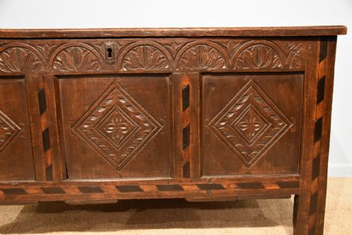 17TH CENTURY OAK THREE PANELLED COFFER - ADDITIONAL PHOTO 4