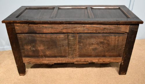 17TH CENTURY OAK THREE PANELLED COFFER - ADDITIONAL PHOTO 6