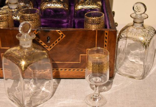 REGENCY SIX DECANTER BOX WITH ORIGINAL DECANTERS - ADDITIONAL PHOTO 1