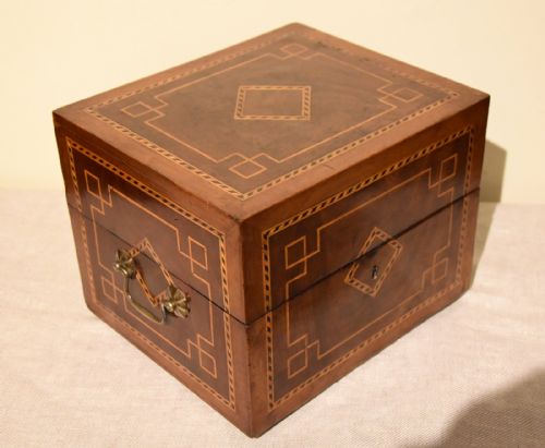 REGENCY SIX DECANTER BOX WITH ORIGINAL DECANTERS - ADDITIONAL PHOTO 4