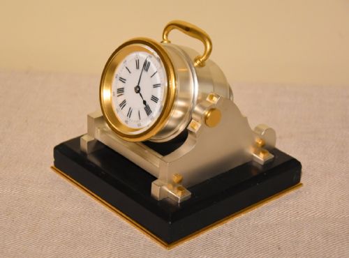 MANTEL TIMEPIECE OF MORTAR FORM - ADDITIONAL PHOTO 2