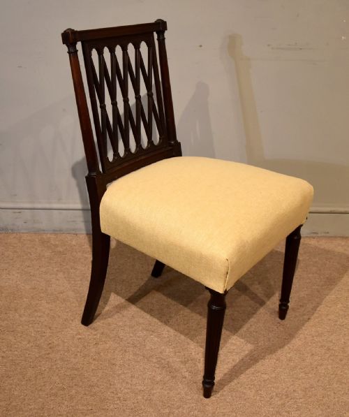SET OF EIGHT SHERATON DESIGN MAHOGANY DINING CHAIRS - ADDITIONAL PHOTO 3