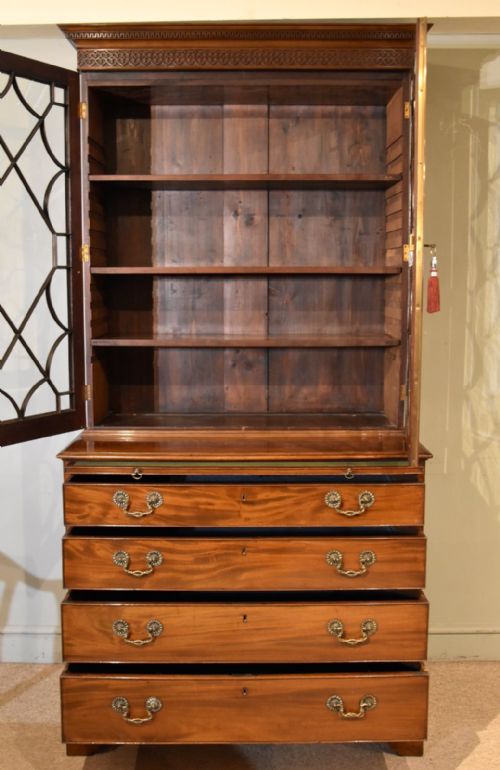 18TH CENTURY MAHOGANY CHIPPENDALE PERIOD BOOKCASE - ADDITIONAL PHOTO 5