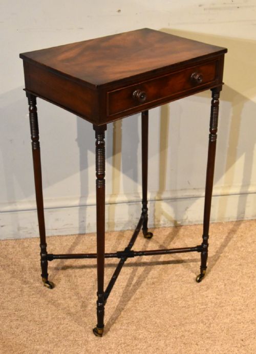 GEORGE III MAHOGANY SIDE TABLE OCCASIONAL TABLE - ADDITIONAL PHOTO 2