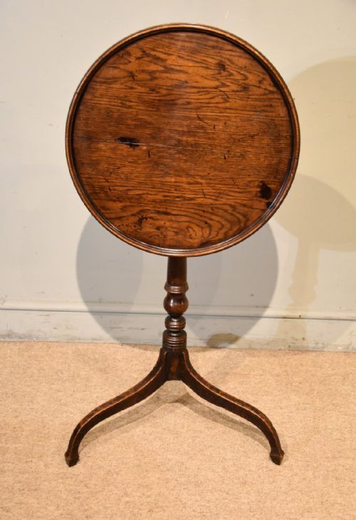 early 19th century oak tilting tripod wine table - CATEGORY: ANTIQUE TABLES - DATED 19TH CENTURY