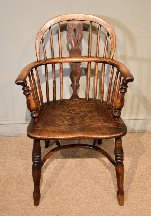 mid 19th century ash and elm windsor armchair - CATEGORY: ANTIQUE CHAIRS - DATED 19TH CENTURY