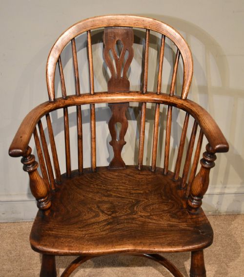 MID 19TH CENTURY ASH AND ELM WINDSOR ARMCHAIR - ADDITIONAL PHOTO 1
