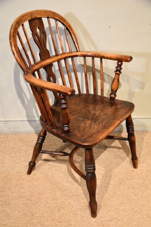 MID 19TH CENTURY ASH AND ELM WINDSOR ARMCHAIR - ADDITIONAL PHOTO 2