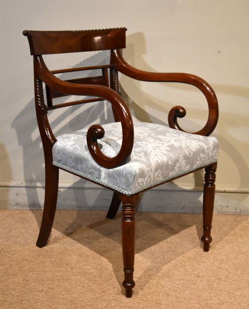 LARGE REGENCY MAHOGANY OPEN ARMCHAIR - ADDITIONAL PHOTO 2