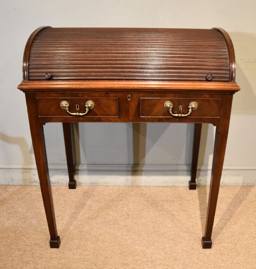 18th century chippendale period mahogany writing desk - CATEGORY: ANTIQUE DESKS - DATED 18TH CENTURY