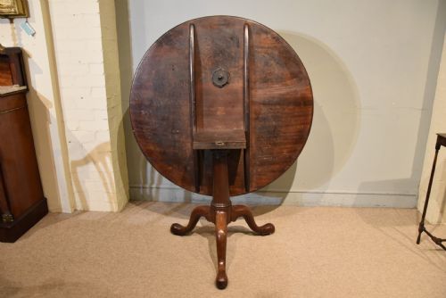 LARGE GEORGE III TILTTOP MAHOGANY CENTRE TABLE - ADDITIONAL PHOTO 5