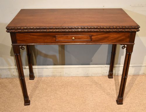 chinese chippendale 18th century mahogany tea table - CATEGORY: ANTIQUE TABLES - DATED 18TH CENTURY