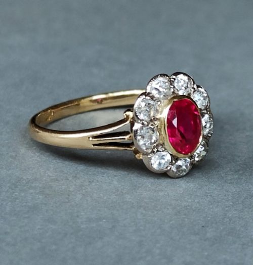 BEAUTIFUL ANTIQUE 18CT GOLD RUBY DIAMOND CLUSTER RING - ADDITIONAL PHOTO 6