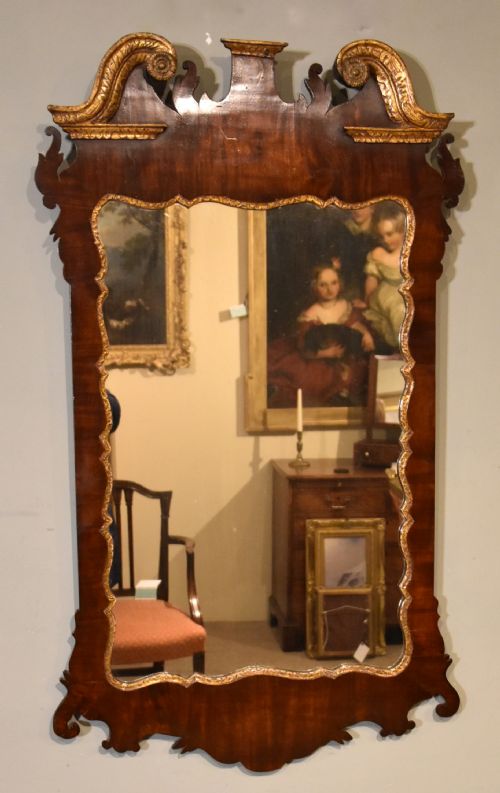 early 18th century walnut wall mirror - CATEGORY: ANTIQUE MIRRORS - DATED 18TH CENTURY