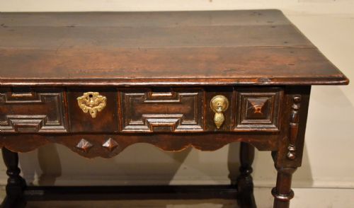 17TH CENTURY OAK SINGLE DRAWER SIDE TABLE - ADDITIONAL PHOTO 6
