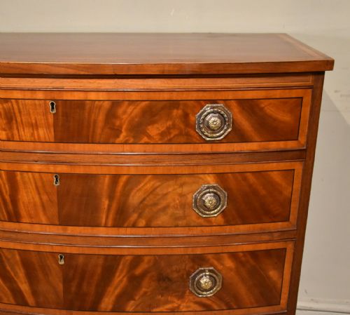 GEORGE III MAHOGANY CHEST OF DRAWERS - ADDITIONAL PHOTO 8