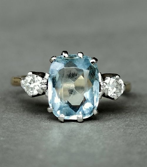 art deco 18ct gold platinum aquamarine diamond ring - CATEGORY: ANTIQUE JEWELLERY - DATED 1930