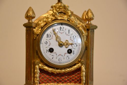 FRENCH WHITE MARBLE AND ORMOLU MANTEL CLOCK - ADDITIONAL PHOTO 2