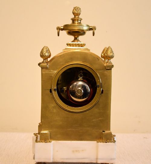FRENCH WHITE MARBLE AND ORMOLU MANTEL CLOCK - ADDITIONAL PHOTO 3