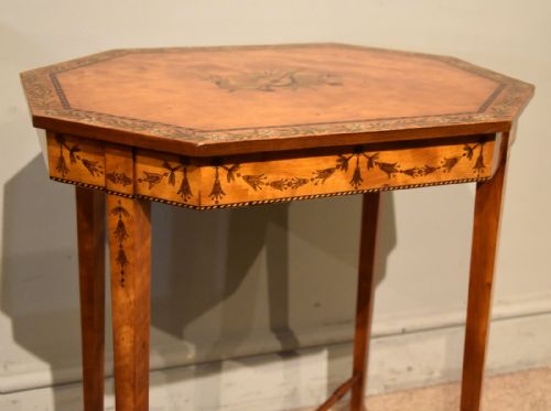 19TH CENTURY GILLOWS SATINWOOD PAINTED TABLE - ADDITIONAL PHOTO 3