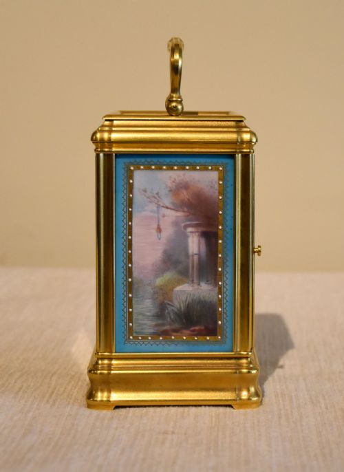 A PORCELAIN MOUNTED CARRIAGE CLOCK - ADDITIONAL PHOTO 4