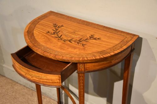 19TH CENTURY SATINWOOD INLAID CONSOLE TABLE - ADDITIONAL PHOTO 4