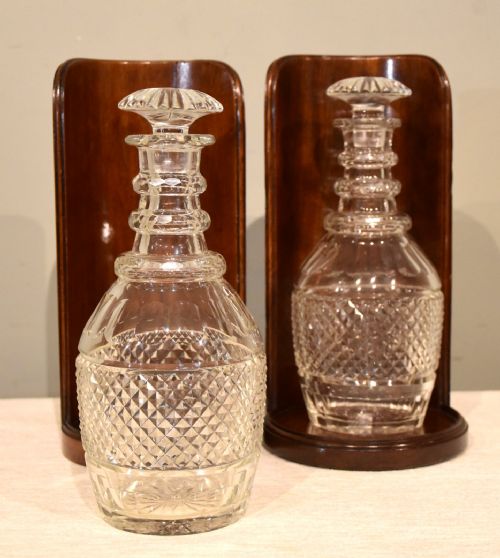 RARE PAIR OF GEORGE III MAHOGANY DECANTER STANDS - ADDITIONAL PHOTO 6