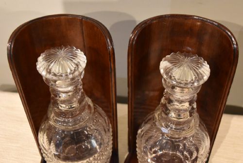 RARE PAIR OF GEORGE III MAHOGANY DECANTER STANDS - ADDITIONAL PHOTO 7