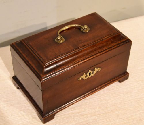 18TH CENTURY MAHOGANY TEA CHEST CADDY - ADDITIONAL PHOTO 4