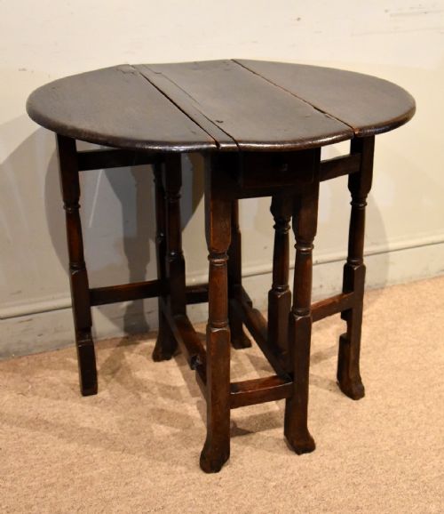 small late 17th century oak gate leg table - CATEGORY: ANTIQUE TABLES - DATED 19TH CENTURY