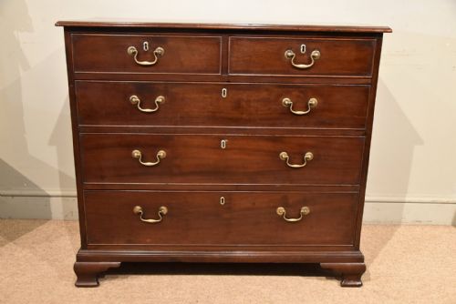 GEORGE III MAHOGANY CHEST OF DRAWERS - ADDITIONAL PHOTO 1
