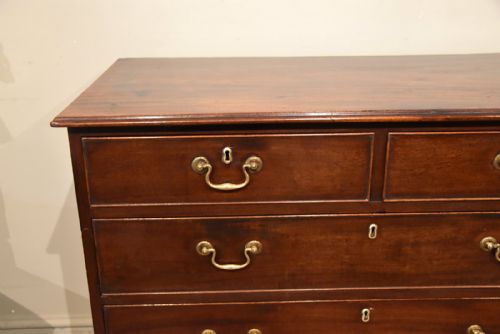 GEORGE III MAHOGANY CHEST OF DRAWERS - ADDITIONAL PHOTO 3