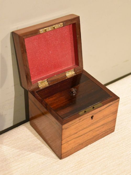 ROSEWOOD AND SYCAMORE TUNBRIDGE WARE TEA CADDY - ADDITIONAL PHOTO 2