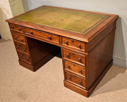 MID 19TH CENTURY MAHOGANY PEDESTAL DESK - ADDITIONAL PHOTO 3
