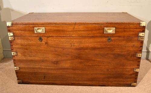 A LARGE CAMPHOR WOOD CAMPAIGN CHEST - ADDITIONAL PHOTO 1