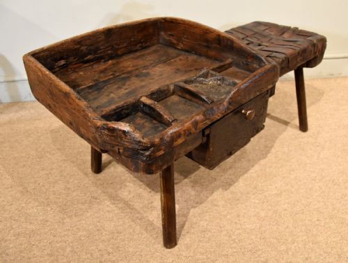 FRENCH 19TH CENTURY COBBLERS TABLE - ADDITIONAL PHOTO 3