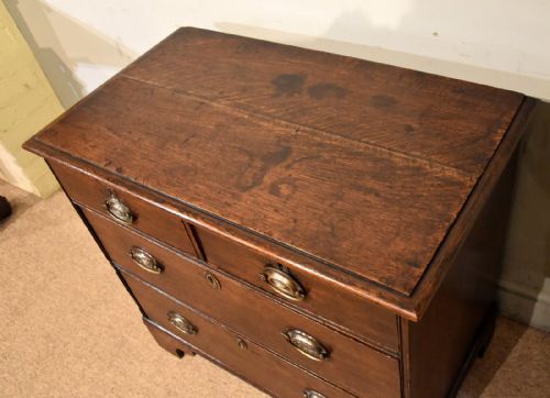 GEORGE III COUNTRY OAK CHEST OF DRAWERS - ADDITIONAL PHOTO 6