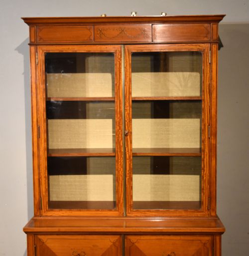 LATE VICTORIAN SATINWOOD GLAZED TOP BOOKCASE CABINET - ADDITIONAL PHOTO 3
