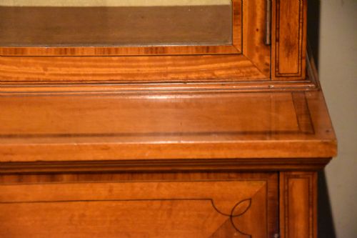 LATE VICTORIAN SATINWOOD GLAZED TOP BOOKCASE CABINET - ADDITIONAL PHOTO 9
