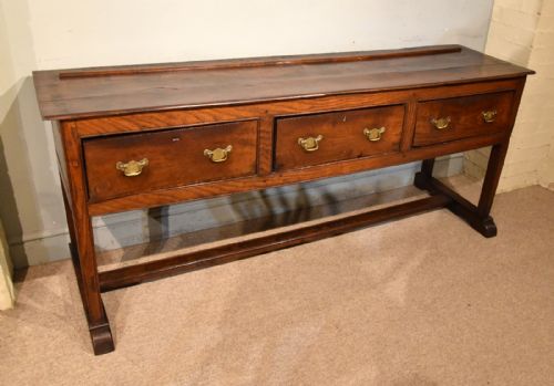 MID 18TH CENTURY OAK DRESSER BASE - ADDITIONAL PHOTO 3