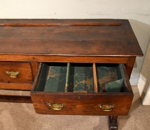 MID 18TH CENTURY OAK DRESSER BASE - ADDITIONAL PHOTO 5
