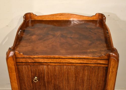 18TH CENTURY MAHOGANY BEDSIDE COMMODE - ADDITIONAL PHOTO 2