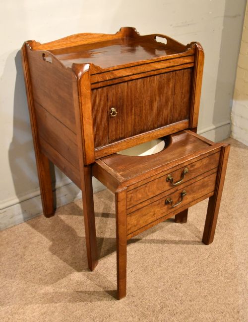 18TH CENTURY MAHOGANY BEDSIDE COMMODE - ADDITIONAL PHOTO 3